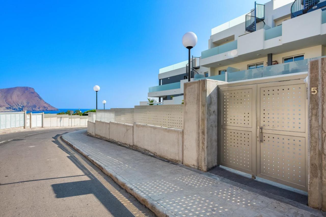 Explorer'S Beach Apartment กรานาดิลญา เด อาโบนา ภายนอก รูปภาพ
