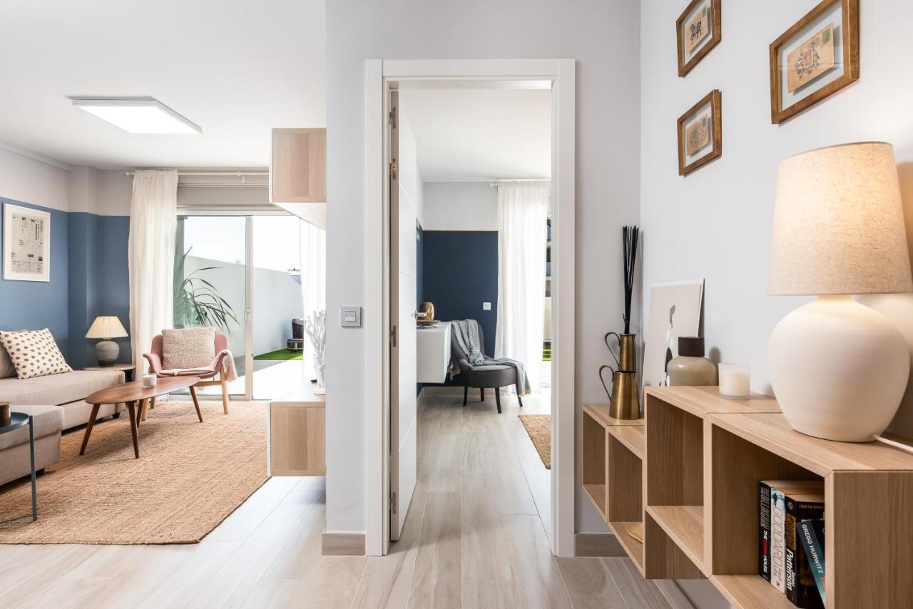 Explorer'S Beach Apartment กรานาดิลญา เด อาโบนา ภายนอก รูปภาพ